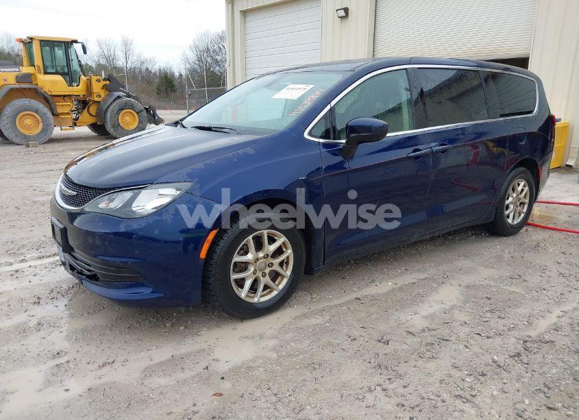 Photo 2 of 2017 Chrysler Pacifica TOURING (VIN 2C4RC1DG7HR553693)