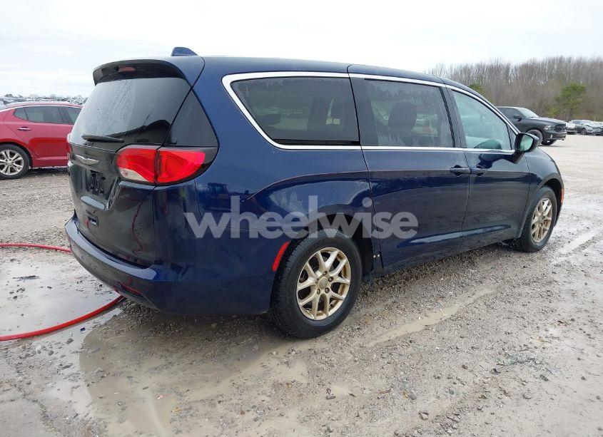 Photo 4 of 2017 Chrysler Pacifica TOURING (VIN 2C4RC1DG7HR553693)