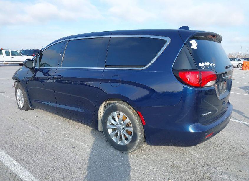 Photo 3 of 2017 Chrysler Pacifica TOURING (VIN 2C4RC1DG8HR782349)