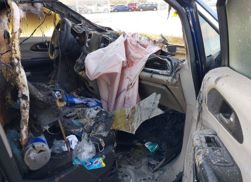 Photo 5 of 2017 Chrysler Pacifica TOURING (VIN 2C4RC1DG8HR782349)