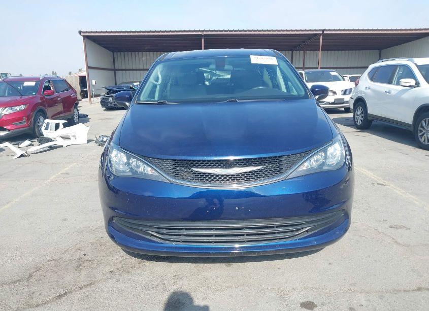 Photo 12 of 2018 Chrysler Pacifica TOURING (VIN 2C4RC1DG9JR310540)