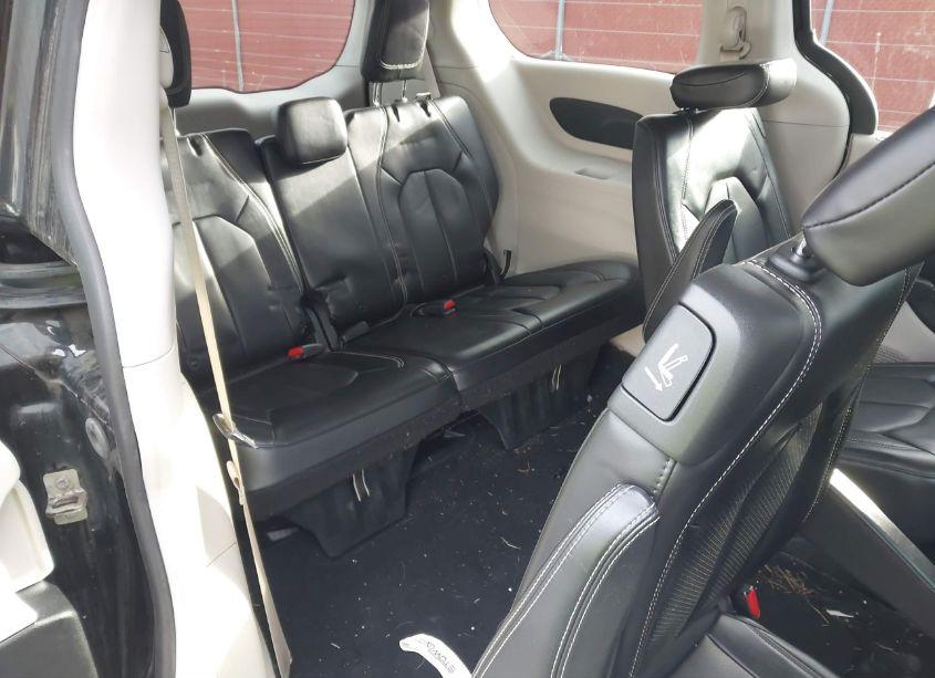 Photo 8 of 2020 Chrysler Voyager LXI (VIN 2C4RC1DG9LR172582)