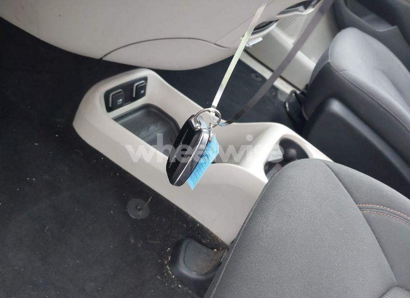 Photo 11 of 2017 Chrysler Pacifica TOURING (VIN 2C4RC1DGXHR502110)