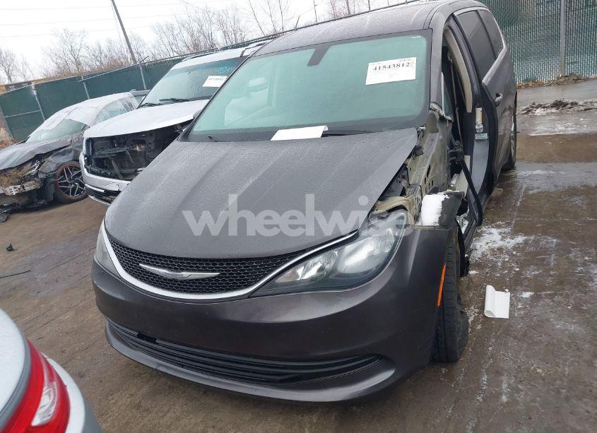 Photo 13 of 2017 Chrysler Pacifica TOURING (VIN 2C4RC1DGXHR502110)