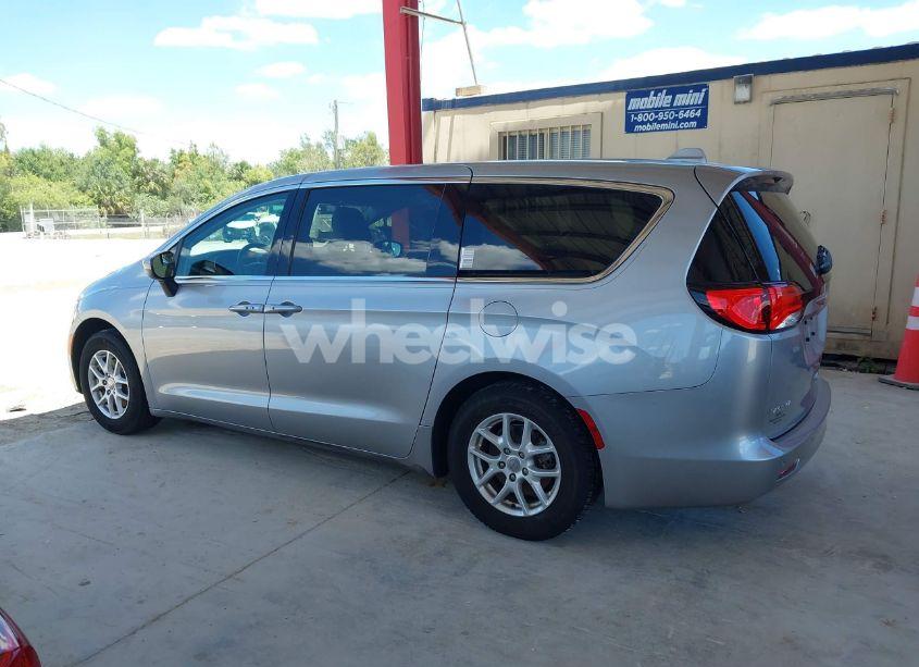 Photo 14 of 2017 Chrysler Pacifica TOURING (VIN 2C4RC1DGXHR516329)