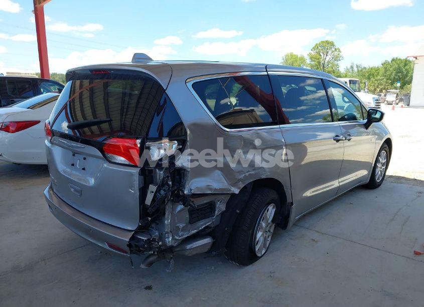 Photo 6 of 2017 Chrysler Pacifica TOURING (VIN 2C4RC1DGXHR516329)