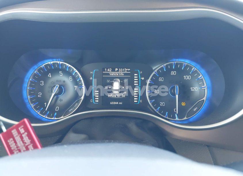 Photo 7 of 2017 Chrysler Pacifica TOURING (VIN 2C4RC1DGXHR516329)