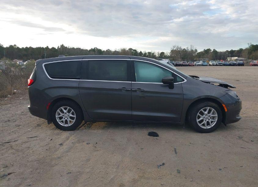 Photo 13 of 2017 Chrysler Pacifica TOURING (VIN 2C4RC1DGXHR532059)