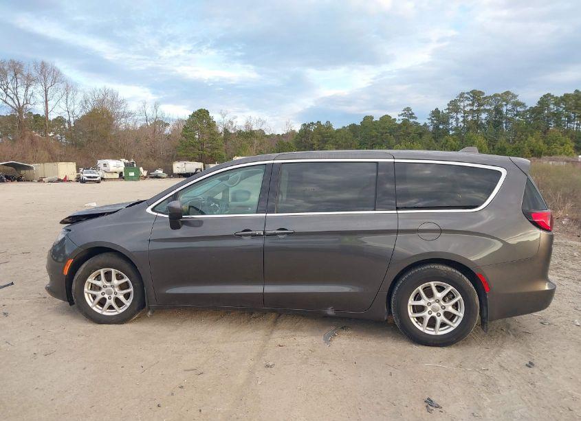 Photo 14 of 2017 Chrysler Pacifica TOURING (VIN 2C4RC1DGXHR532059)