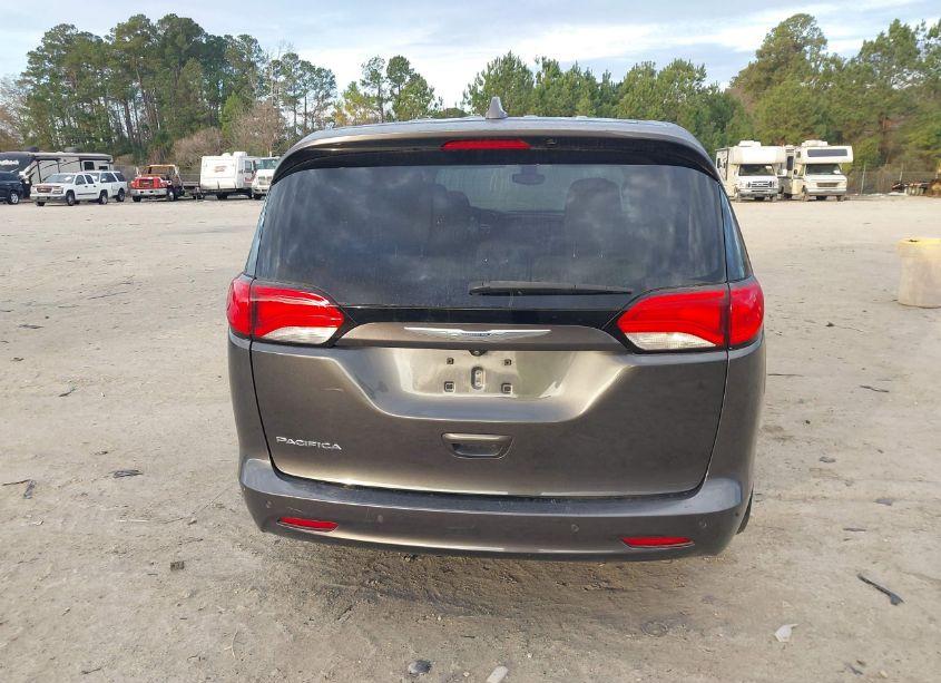 Photo 16 of 2017 Chrysler Pacifica TOURING (VIN 2C4RC1DGXHR532059)