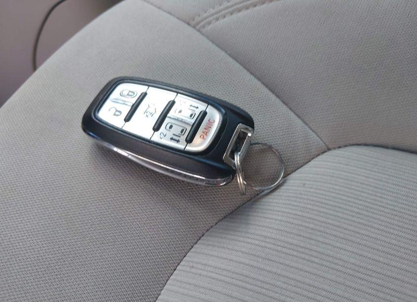 Photo 11 of 2017 Chrysler Pacifica TOURING (VIN 2C4RC1DGXHR537293)