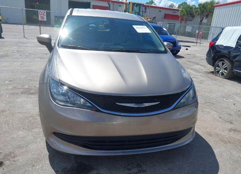 Photo 12 of 2017 Chrysler Pacifica TOURING (VIN 2C4RC1DGXHR537293)