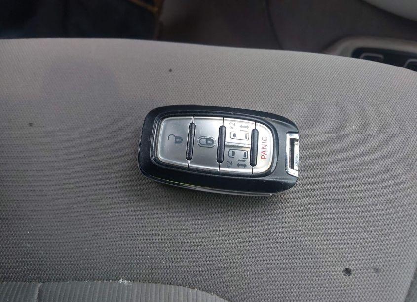 Photo 11 of 2017 Chrysler Pacifica TOURING (VIN 2C4RC1DGXHR552179)