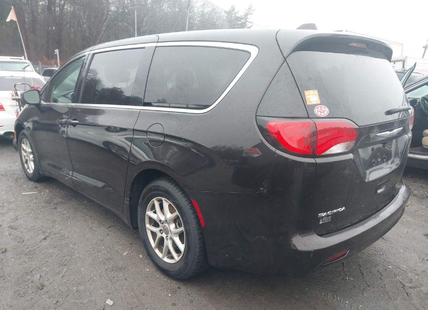 Photo 3 of 2017 Chrysler Pacifica TOURING (VIN 2C4RC1DGXHR552179)