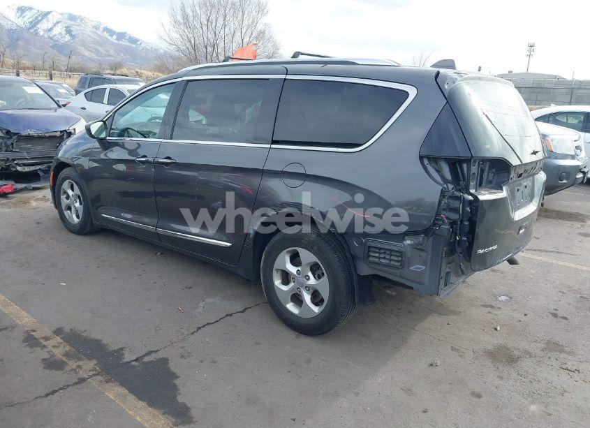 Photo 3 of 2017 Chrysler Pacifica TOURING-L PLUS (VIN 2C4RC1EG0HR511140)