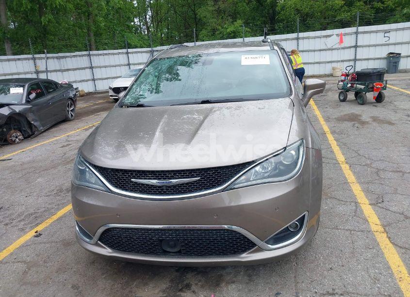 Photo 12 of 2017 Chrysler Pacifica TOURING-L PLUS (VIN 2C4RC1EG0HR566140)
