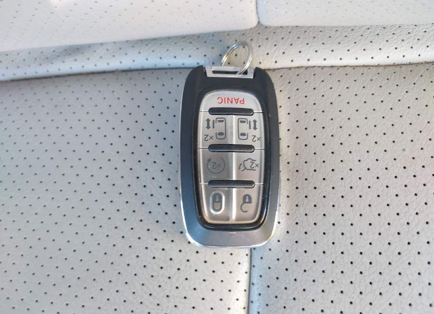 Photo 11 of 2017 Chrysler Pacifica TOURING-L PLUS (VIN 2C4RC1EG0HR584587)