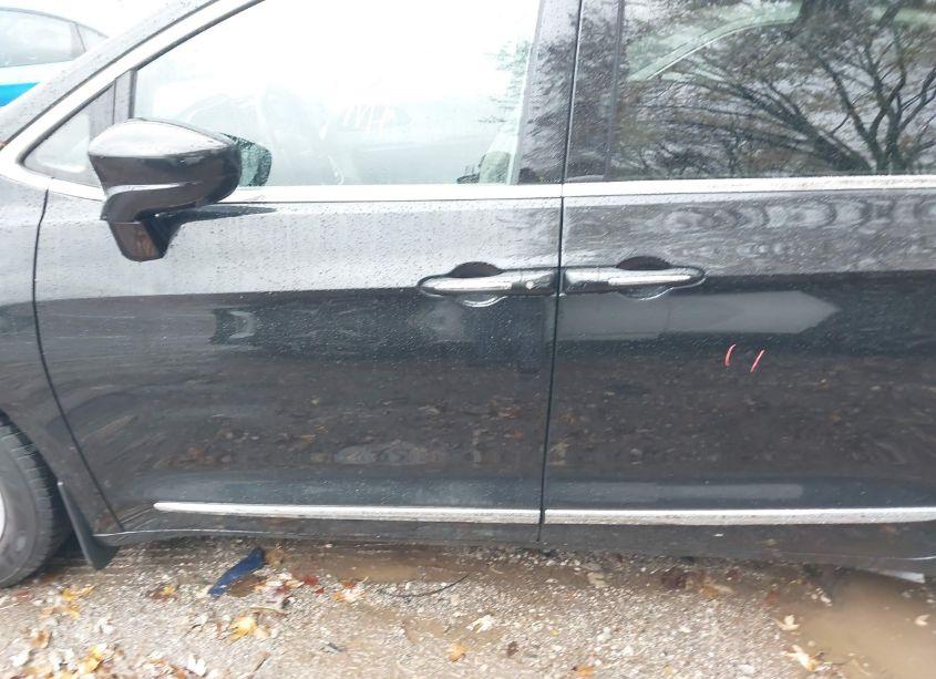 Photo 14 of 2017 Chrysler Pacifica TOURING-L PLUS (VIN 2C4RC1EG0HR622562)