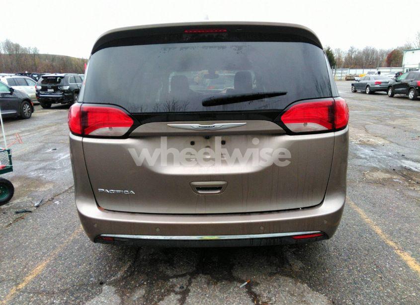 Photo 16 of 2017 Chrysler Pacifica TOURING-L PLUS (VIN 2C4RC1EG0HR643587)
