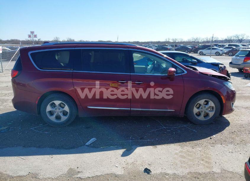 Photo 13 of 2017 Chrysler Pacifica TOURING-L PLUS (VIN 2C4RC1EG0HR722631)