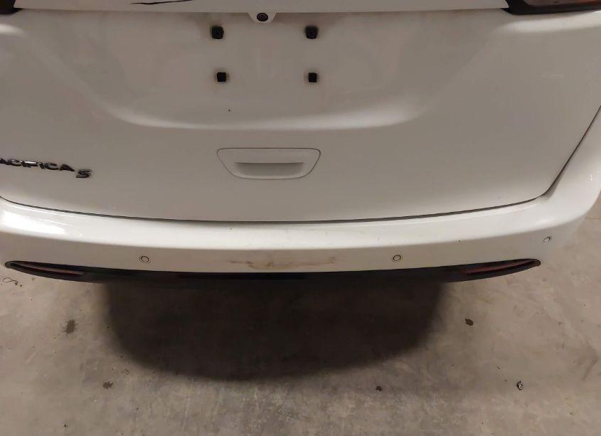 Photo 18 of 2020 Chrysler Pacifica TOURING L PLUS (VIN 2C4RC1EG0LR239620)