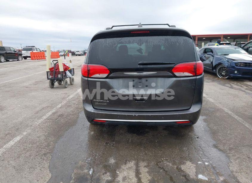 Photo 16 of 2017 Chrysler Pacifica TOURING-L PLUS (VIN 2C4RC1EG1HR512149)