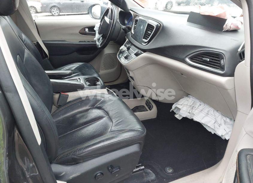 Photo 5 of 2017 Chrysler Pacifica TOURING-L PLUS (VIN 2C4RC1EG1HR512149)