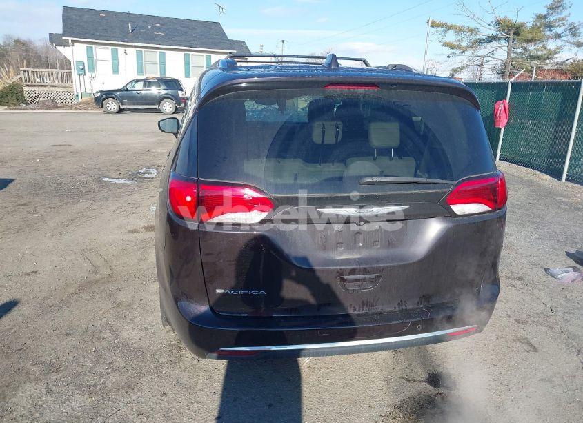 Photo 17 of 2017 Chrysler Pacifica TOURING-L PLUS (VIN 2C4RC1EG1HR560315)