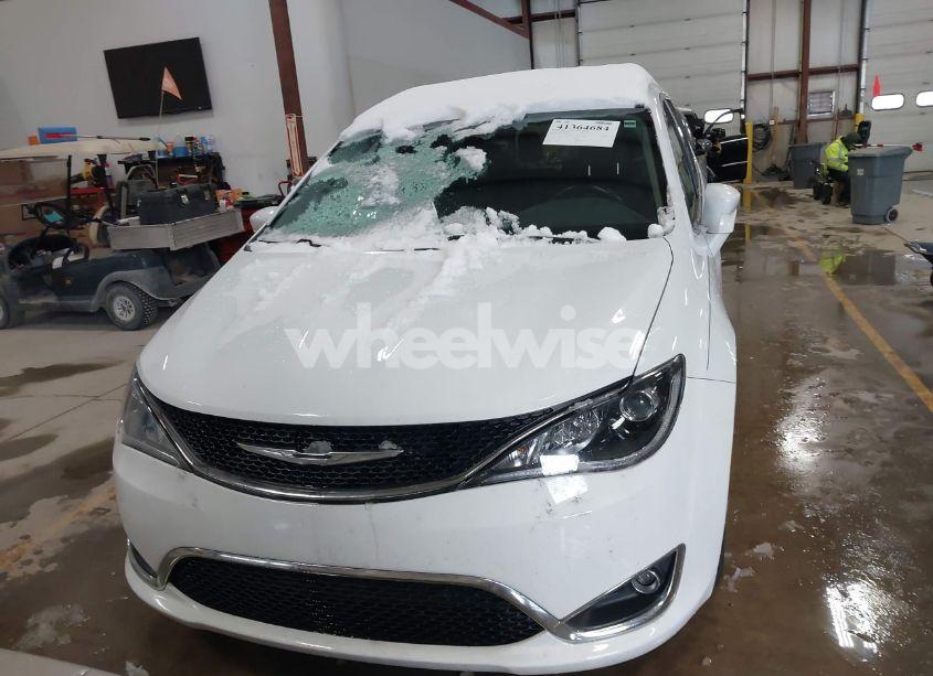 Photo 12 of 2017 Chrysler Pacifica TOURING-L PLUS (VIN 2C4RC1EG1HR729250)