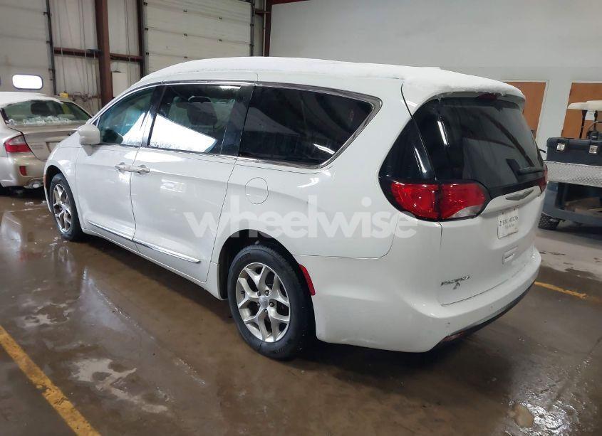 Photo 3 of 2017 Chrysler Pacifica TOURING-L PLUS (VIN 2C4RC1EG1HR729250)