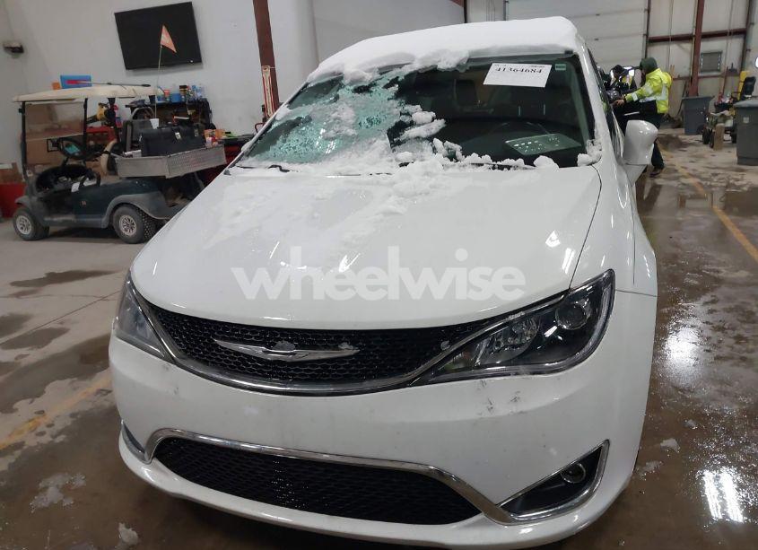 Photo 6 of 2017 Chrysler Pacifica TOURING-L PLUS (VIN 2C4RC1EG1HR729250)