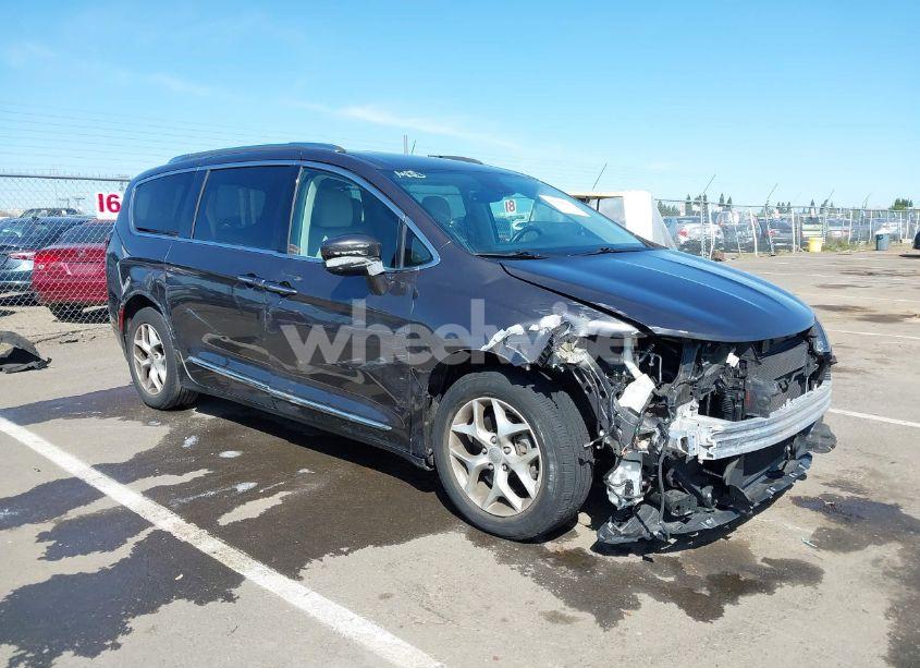 2017 Chrysler Pacifica TOURING-L PLUS (VIN 2C4RC1EG1HR837996) main photo