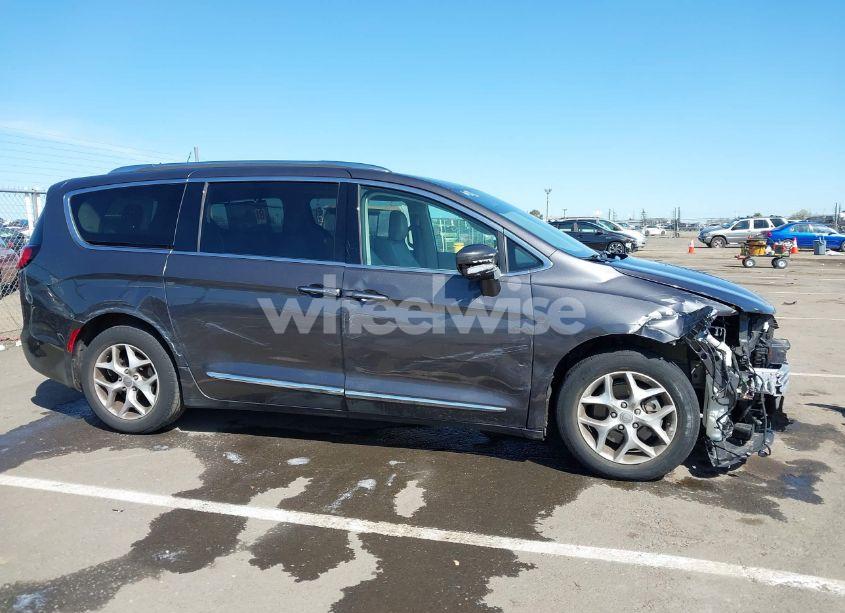 Photo 14 of 2017 Chrysler Pacifica TOURING-L PLUS (VIN 2C4RC1EG1HR837996)