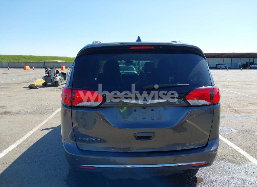 Photo 17 of 2017 Chrysler Pacifica TOURING-L PLUS (VIN 2C4RC1EG1HR837996)