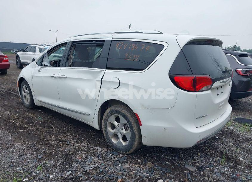 Photo 3 of 2017 Chrysler Pacifica TOURING-L PLUS (VIN 2C4RC1EG2HR506313)