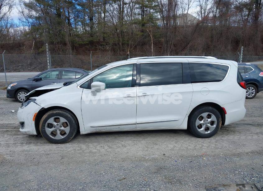 Photo 13 of 2017 Chrysler Pacifica TOURING-L PLUS (VIN 2C4RC1EG2HR689261)