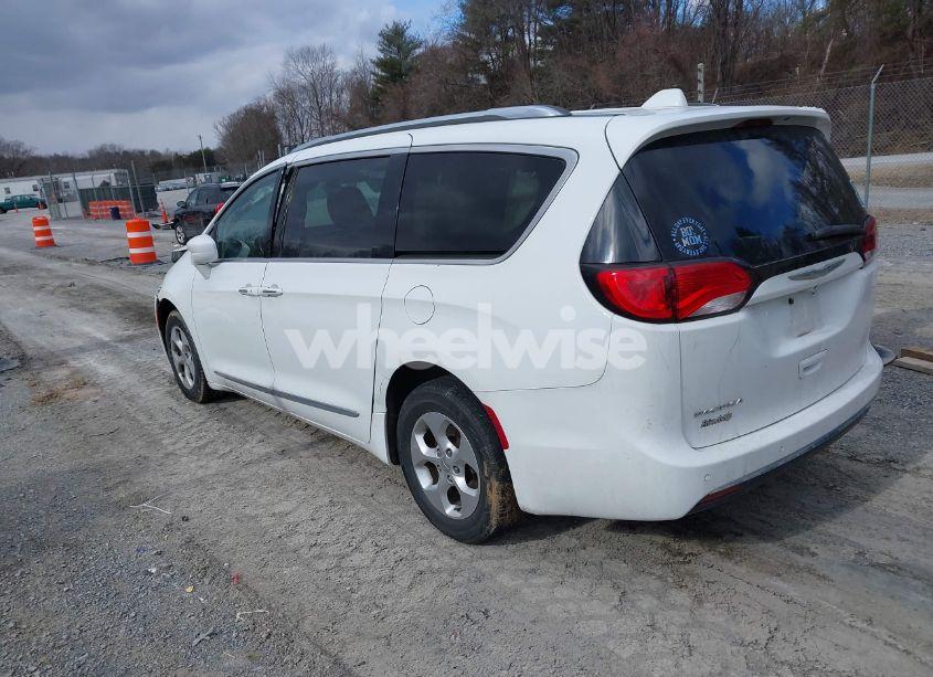 Photo 3 of 2017 Chrysler Pacifica TOURING-L PLUS (VIN 2C4RC1EG2HR689261)