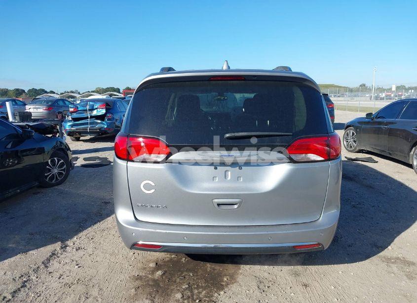 Photo 15 of 2020 Chrysler Pacifica TOURING L PLUS (VIN 2C4RC1EG2LR121200)