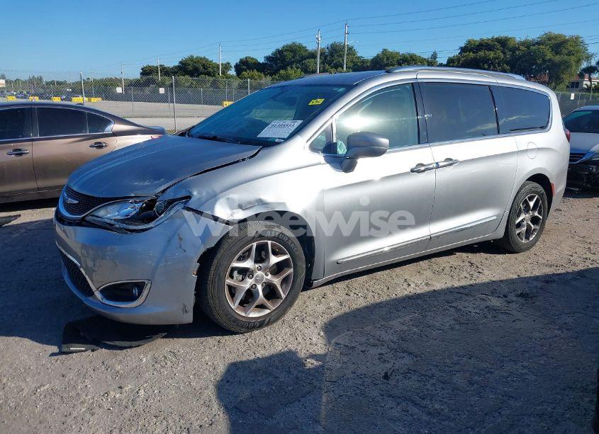 Photo 2 of 2020 Chrysler Pacifica TOURING L PLUS (VIN 2C4RC1EG2LR121200)