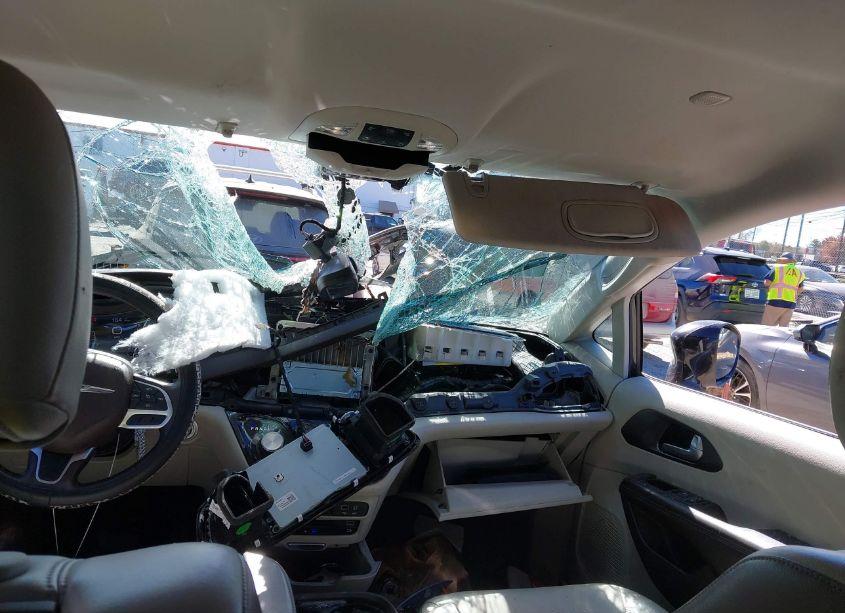 Photo 19 of 2017 Chrysler Pacifica TOURING-L PLUS (VIN 2C4RC1EG3HR577133)