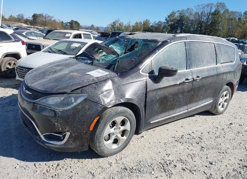 Photo 2 of 2017 Chrysler Pacifica TOURING-L PLUS (VIN 2C4RC1EG3HR577133)