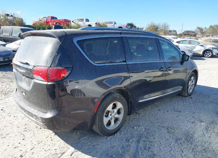 Photo 4 of 2017 Chrysler Pacifica TOURING-L PLUS (VIN 2C4RC1EG3HR577133)