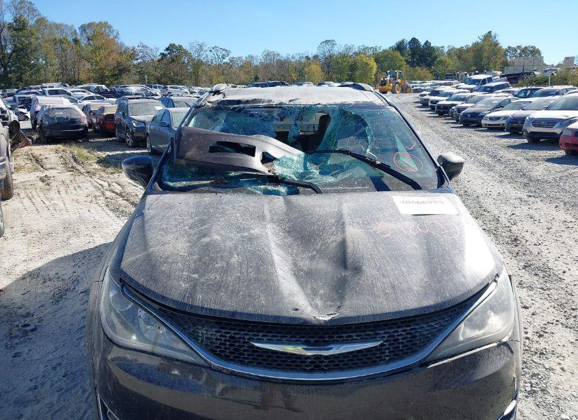 Photo 6 of 2017 Chrysler Pacifica TOURING-L PLUS (VIN 2C4RC1EG3HR577133)