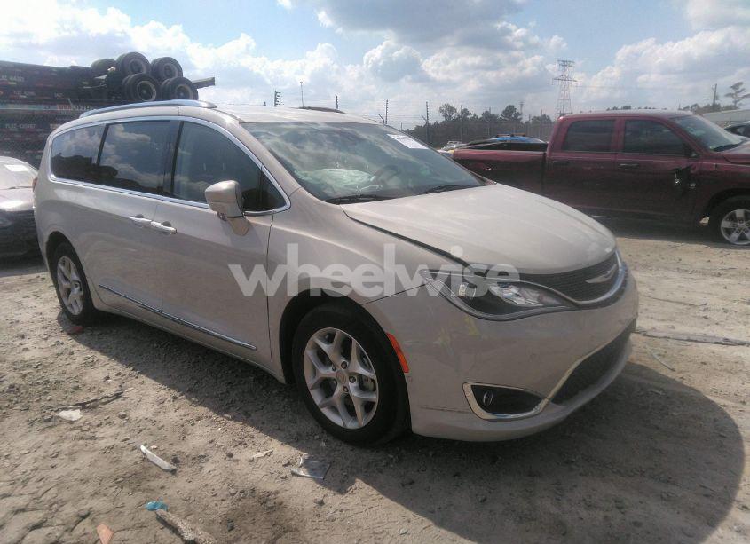 2017 Chrysler Pacifica TOURING-L PLUS (VIN 2C4RC1EG3HR614312) main photo