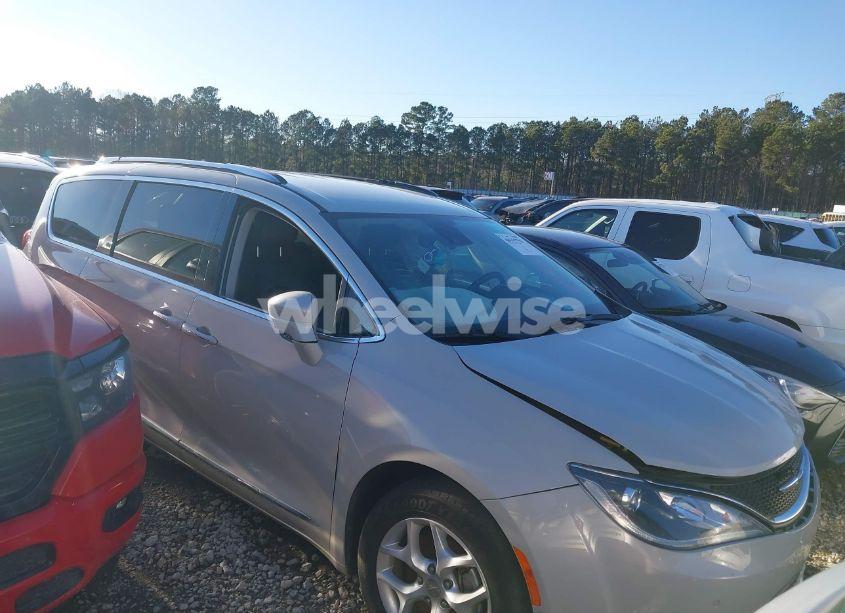 Photo 13 of 2017 Chrysler Pacifica TOURING-L PLUS (VIN 2C4RC1EG3HR614312)