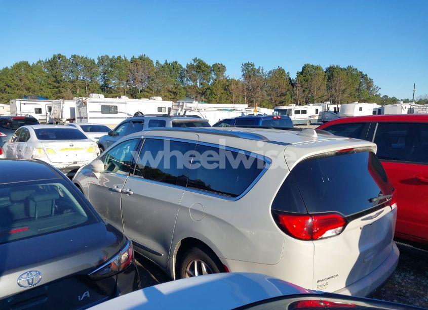 Photo 14 of 2017 Chrysler Pacifica TOURING-L PLUS (VIN 2C4RC1EG3HR614312)