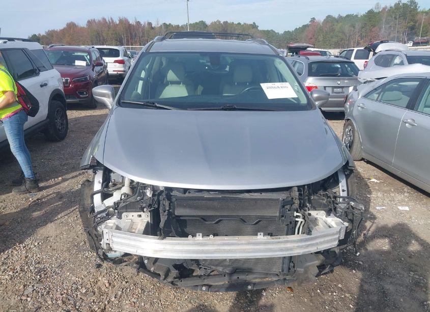 Photo 13 of 2018 Chrysler Pacifica TOURING L PLUS (VIN 2C4RC1EG3JR136253)