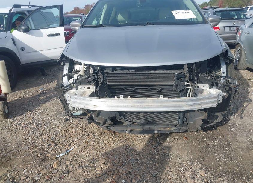 Photo 6 of 2018 Chrysler Pacifica TOURING L PLUS (VIN 2C4RC1EG3JR136253)