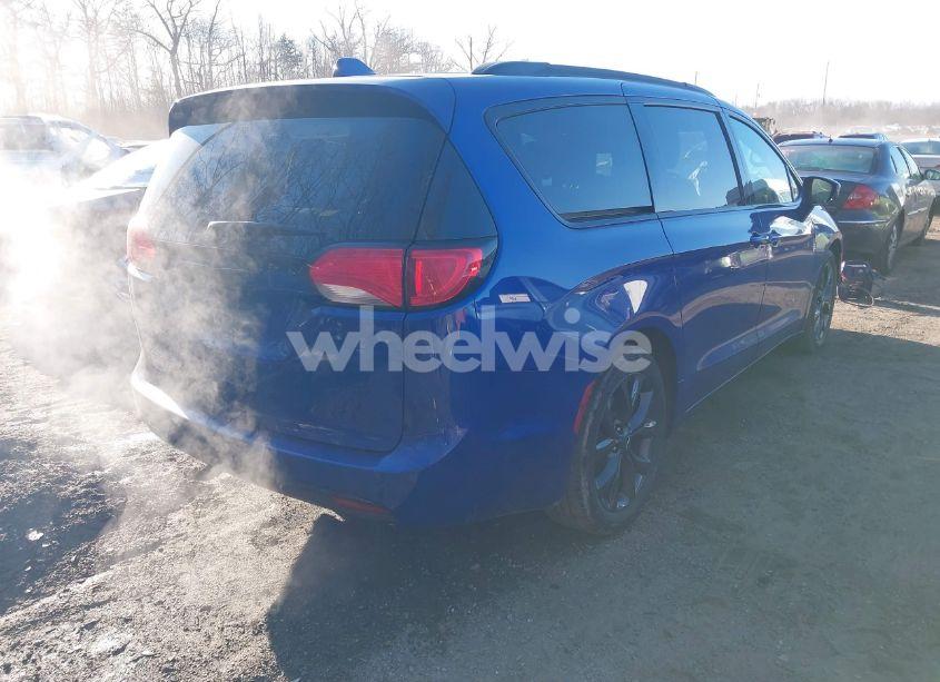 Photo 4 of 2020 Chrysler Pacifica TOURING L PLUS (VIN 2C4RC1EG3LR269792)