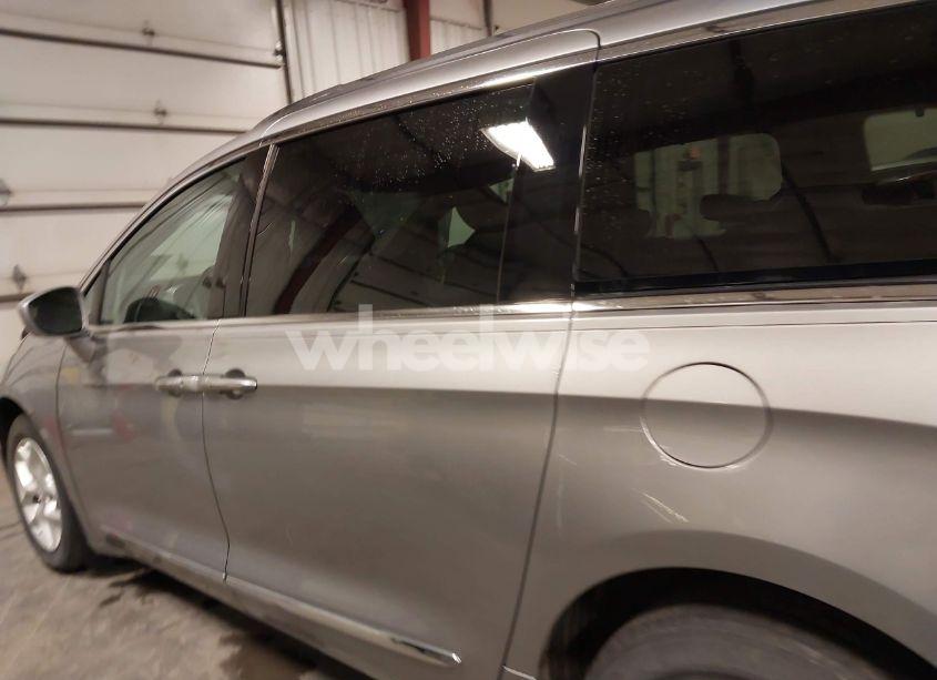 Photo 14 of 2017 Chrysler Pacifica TOURING-L PLUS (VIN 2C4RC1EG4HR628364)